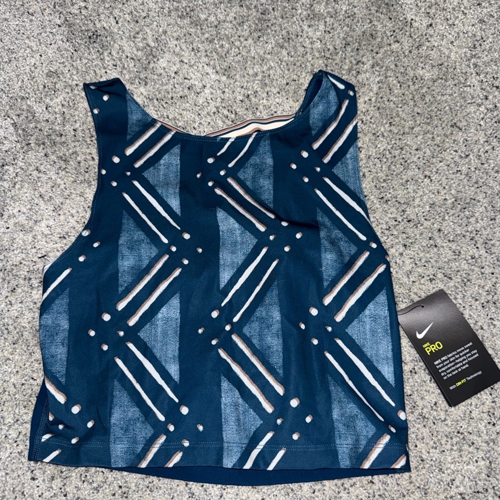 Nike Women’s Navy Patterned Crop Athletic Tank